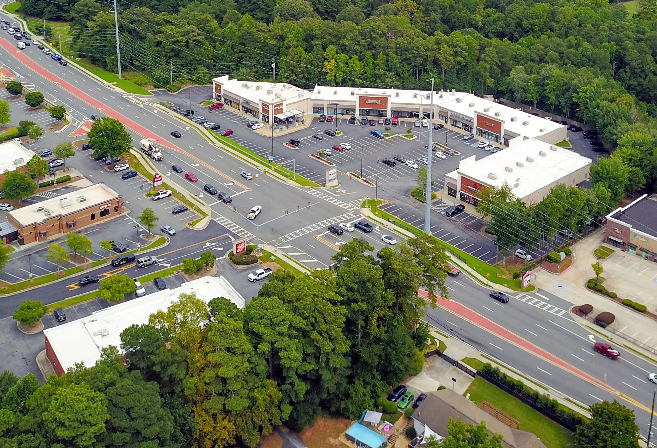 Aerial view of The Shops at Shiloh Crossing at the signalized Cherokee Street NW intersection