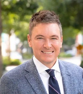 Headshot of Kyle Stonis, CCIM